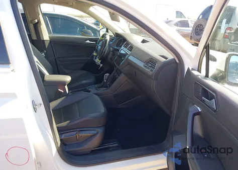 2018 Volkswagen Tiguan 2.0T Se/2.0T Sel z USA, uszkodzony, nr VIN 3VV3B7AX3JM208787